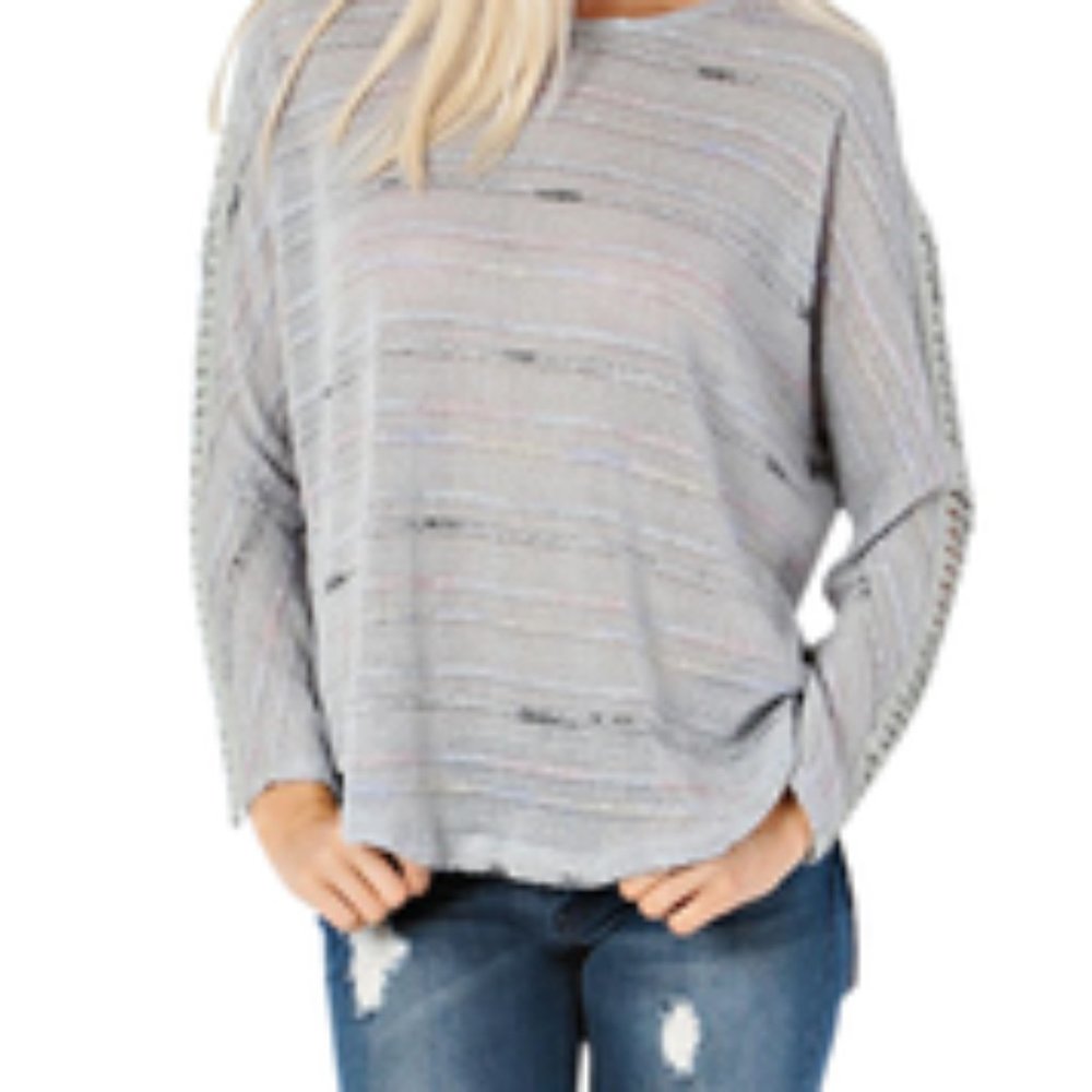 Get 2 EnTro Grey Knit Top for $15